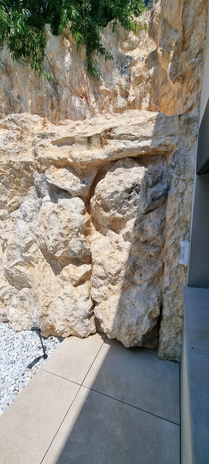 Realistic rock décor – close-up