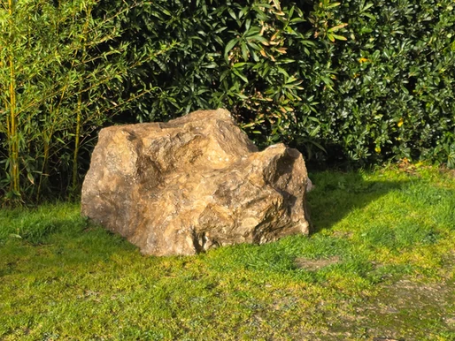 Buying decorative faux rocks: complete guide to enhancing your spaces – Poly Rock Concept blog article on faux rocks and decorative rock features