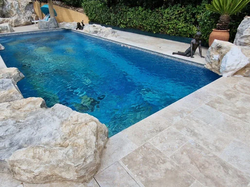 Faux rock or natural stone: which to choose for your project? – Poly Rock Concept blog article on faux rocks and decorative rock features