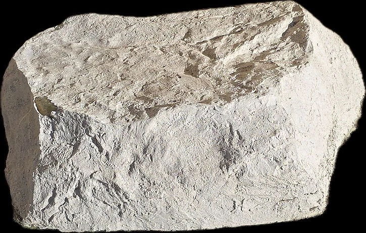 Bloc rocheux polyester réf. 2501 vu de face, rocher artificiel 100 × 70 × 40 cm